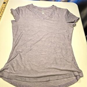 ebb & flow Women's purple Solid V-Neck Short Sleeve Jersey T-Shirt Size M